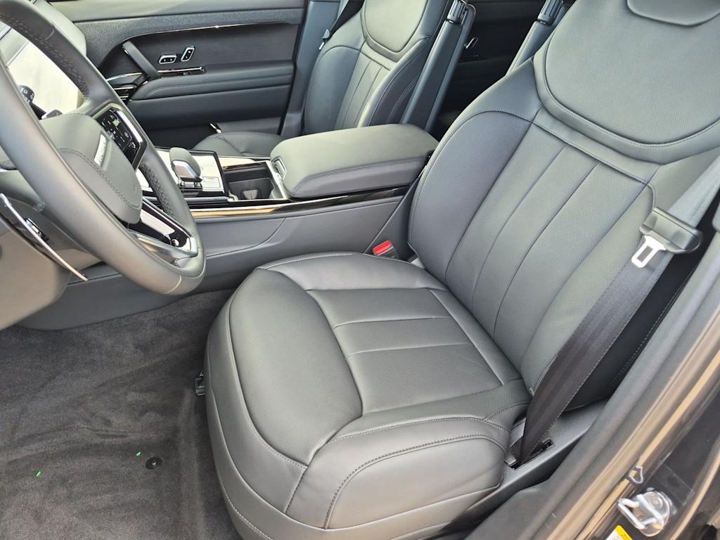 Thumbnail: 2027 Land Rover Range Rover Sport - 12