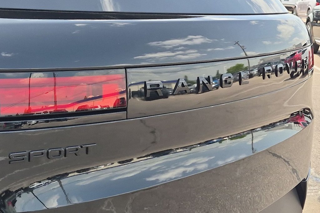 Thumbnail: 2024 Land Rover Range Rover Sport - 23