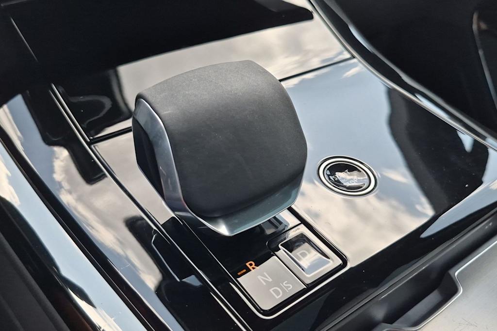 Thumbnail: 2024 Land Rover Range Rover Sport - 35