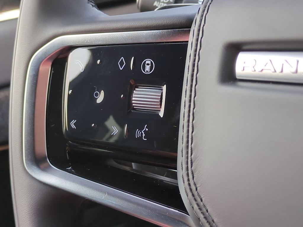 2025 Land Rover Range Rover Sport SE 28