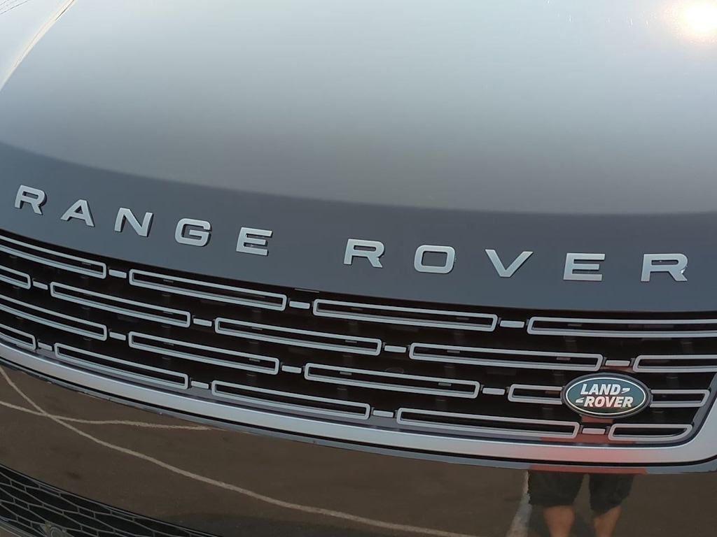 2025 Land Rover Range Rover Sport SE 23