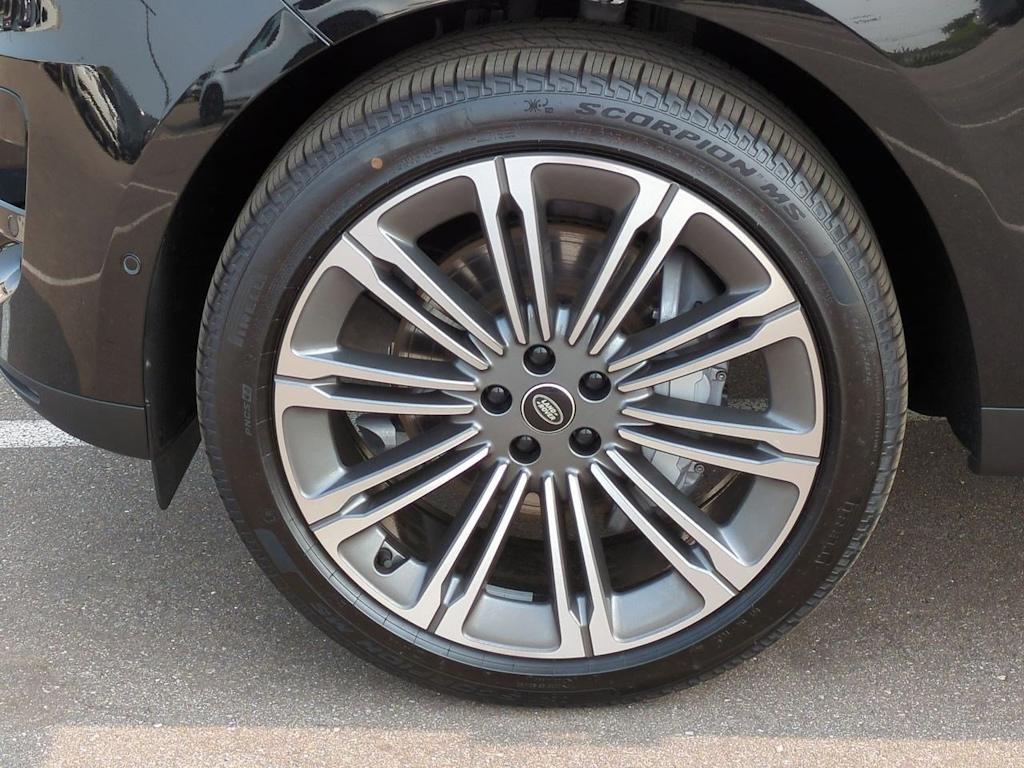 2025 Land Rover Range Rover Sport SE 7