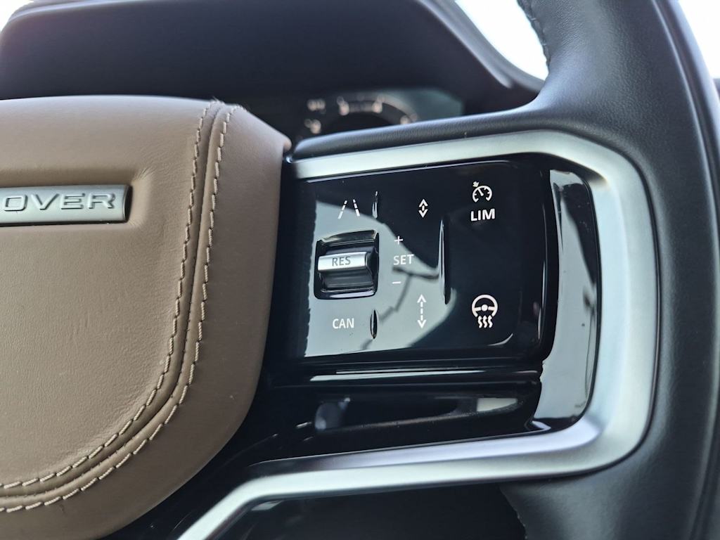 Thumbnail: 2025 Land Rover Range Rover Sport - 30