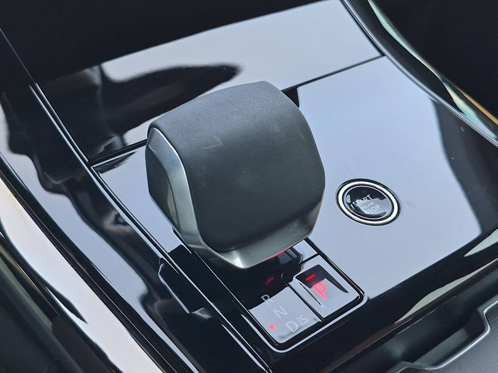 Thumbnail: 2025 Land Rover Range Rover Sport - 37
