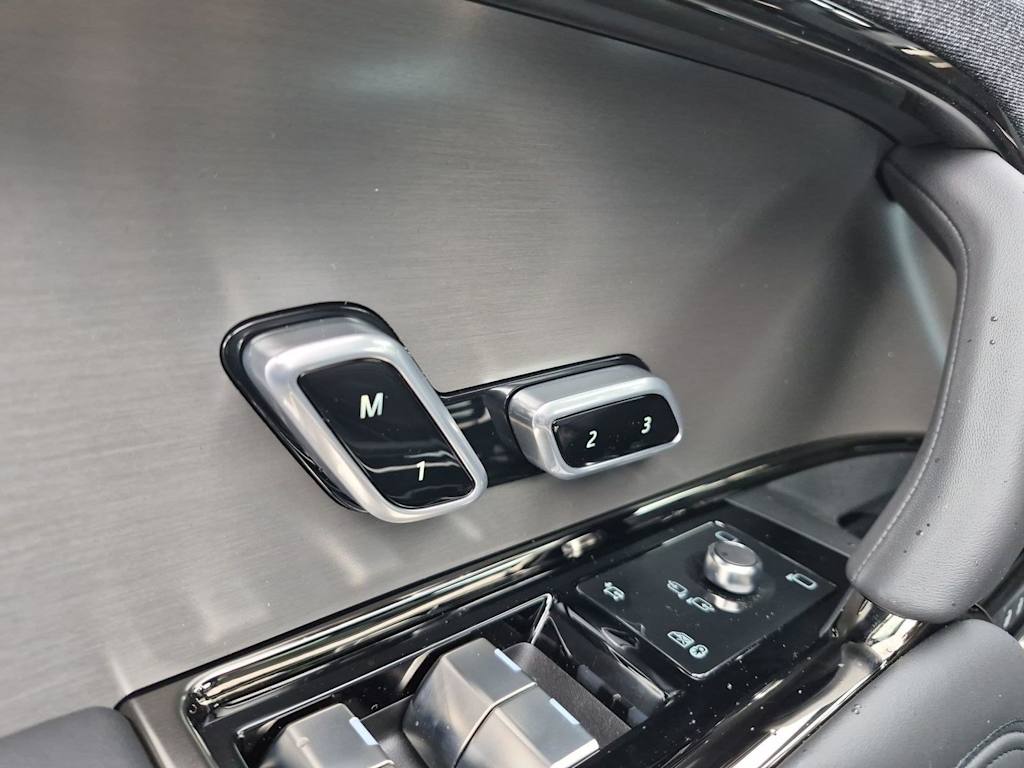 Thumbnail: 2026 Land Rover Range Rover Sport - 24