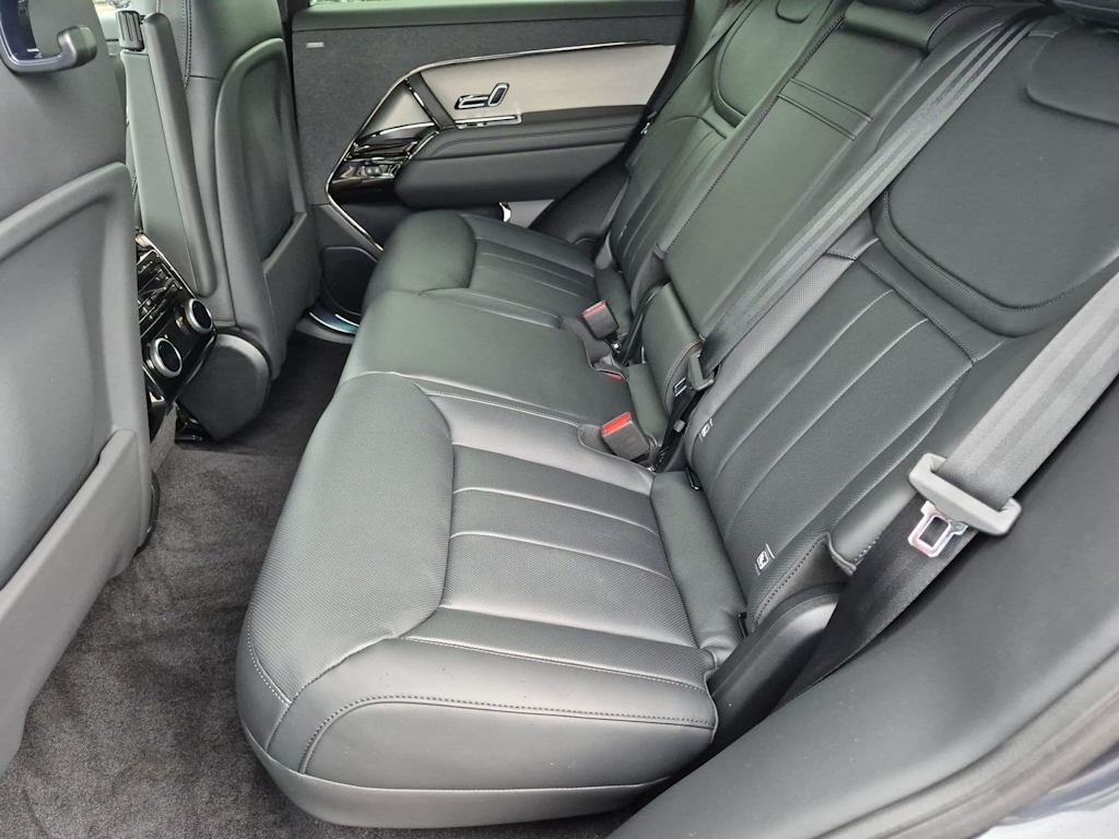 Thumbnail: 2026 Land Rover Range Rover Sport - 25