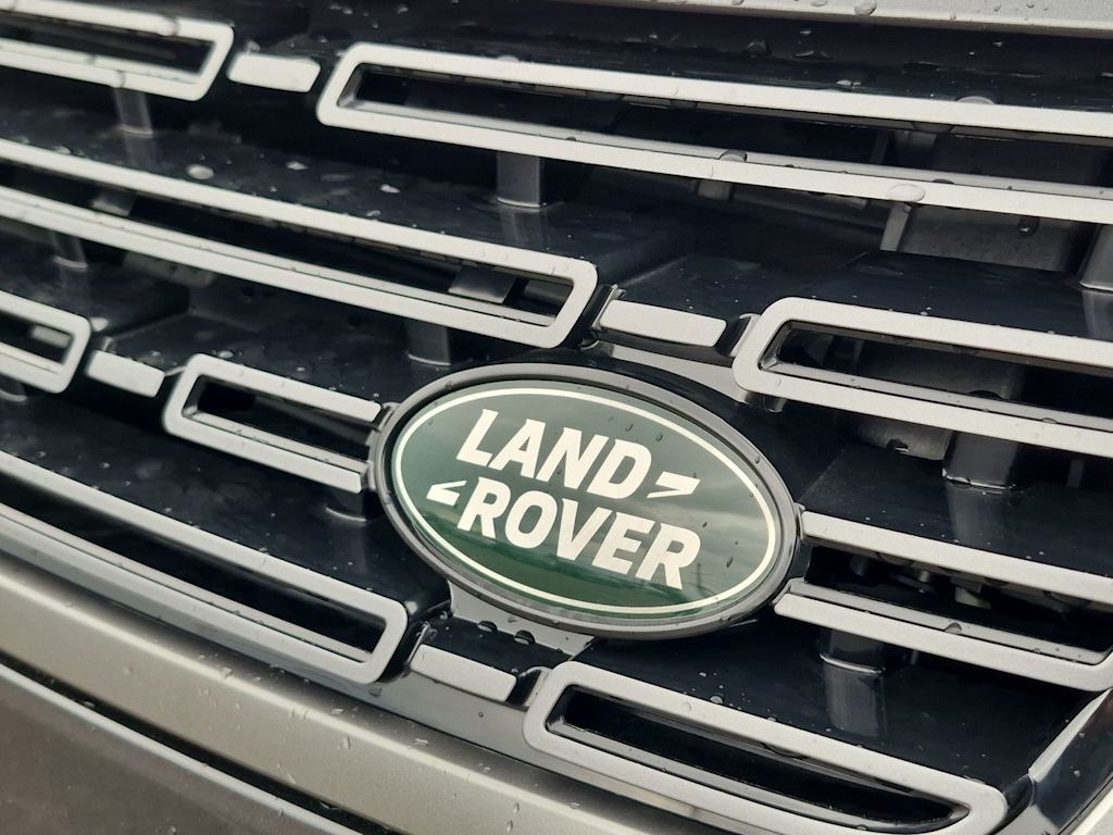 Thumbnail: 2026 Land Rover Range Rover Sport - 7