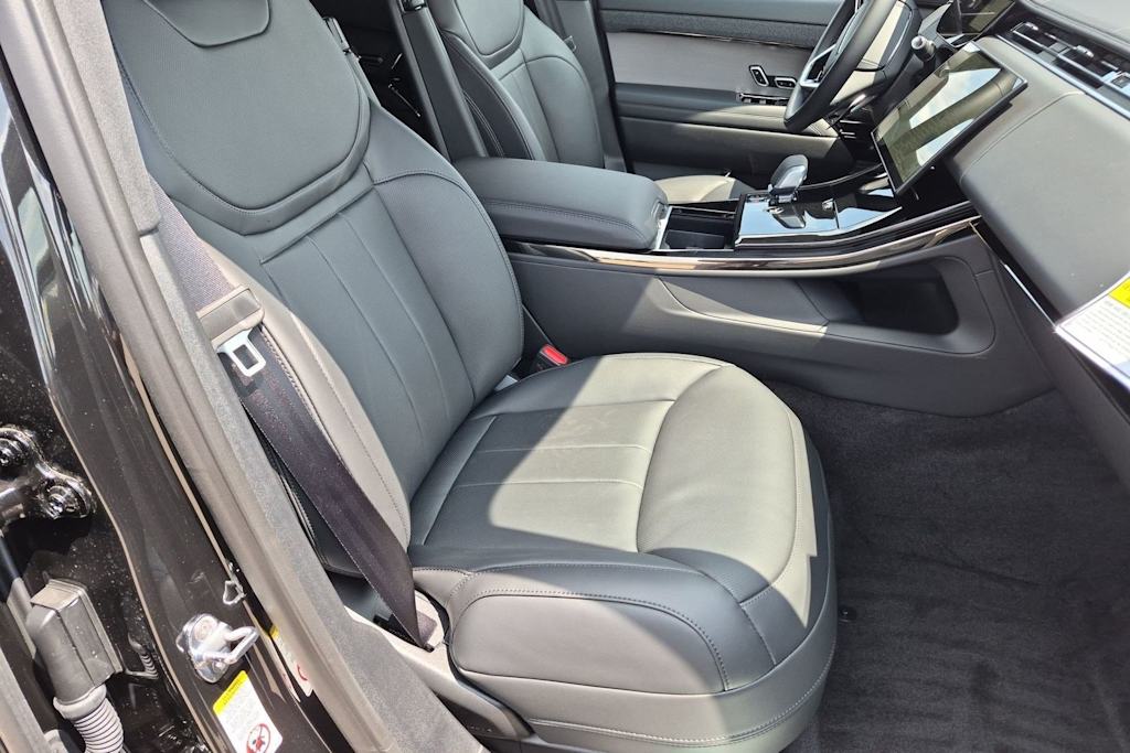 Thumbnail: 2026 Land Rover Range Rover Sport - 12