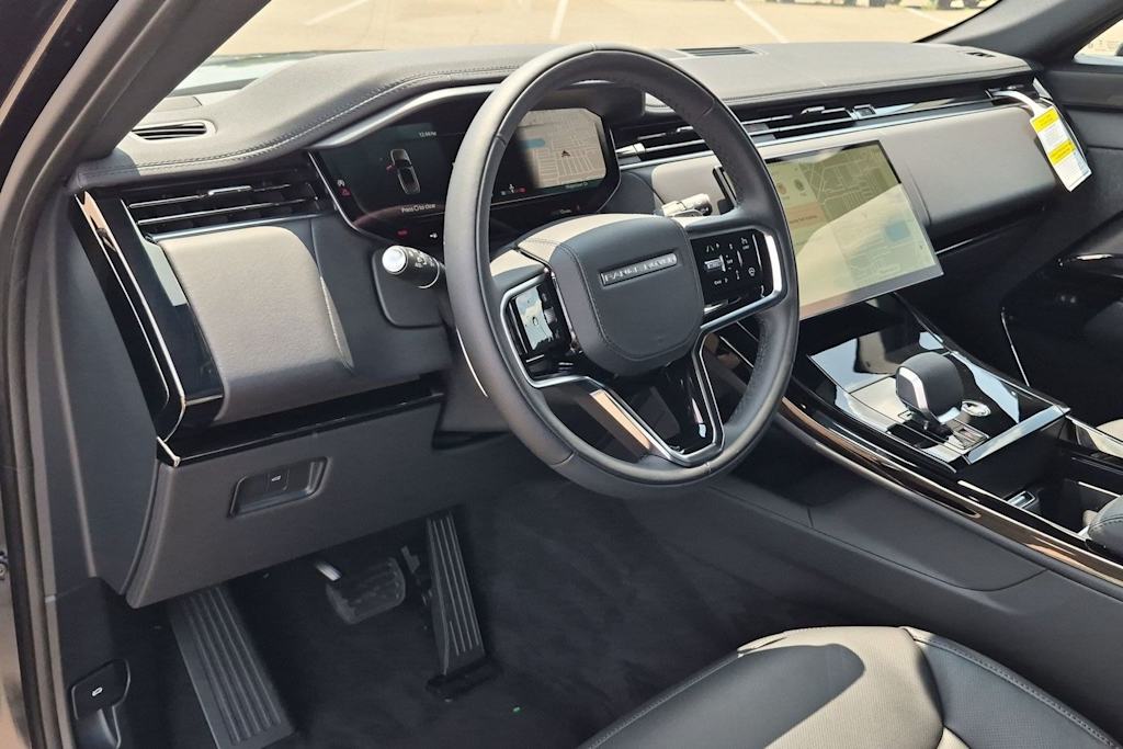 Thumbnail: 2026 Land Rover Range Rover Sport - 2