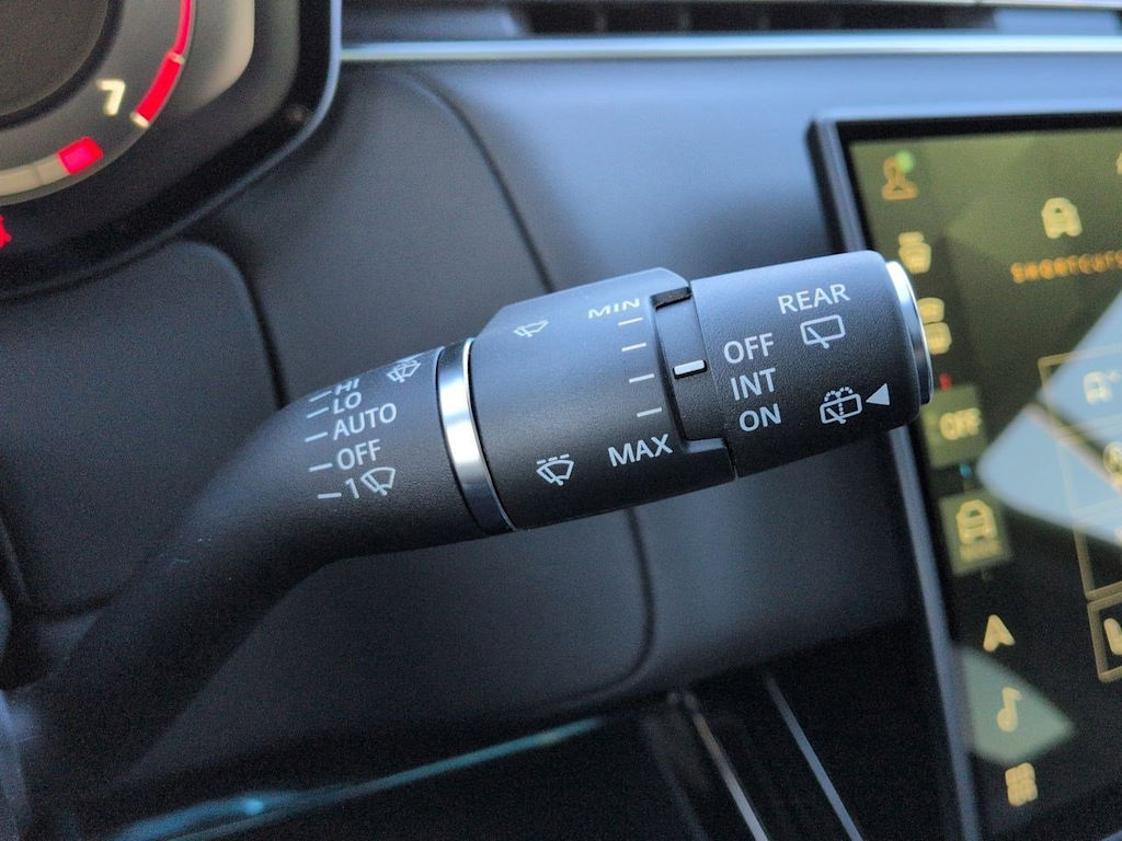 Thumbnail: 2026 Land Rover Range Rover Sport - 31