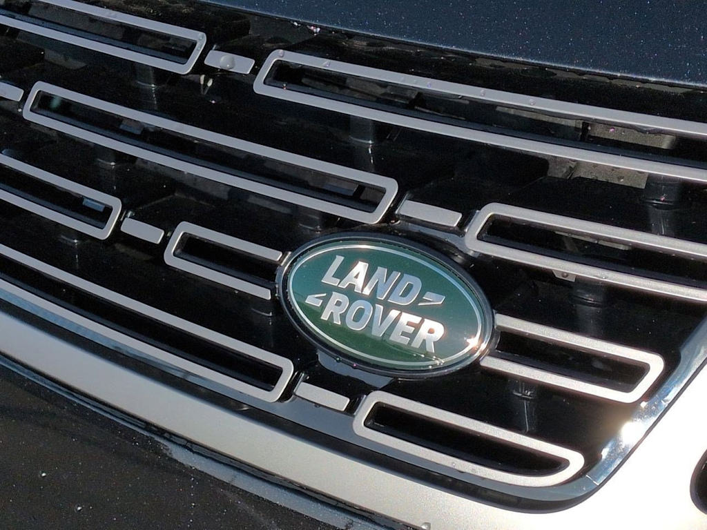 Thumbnail: 2026 Land Rover Range Rover Sport - 7