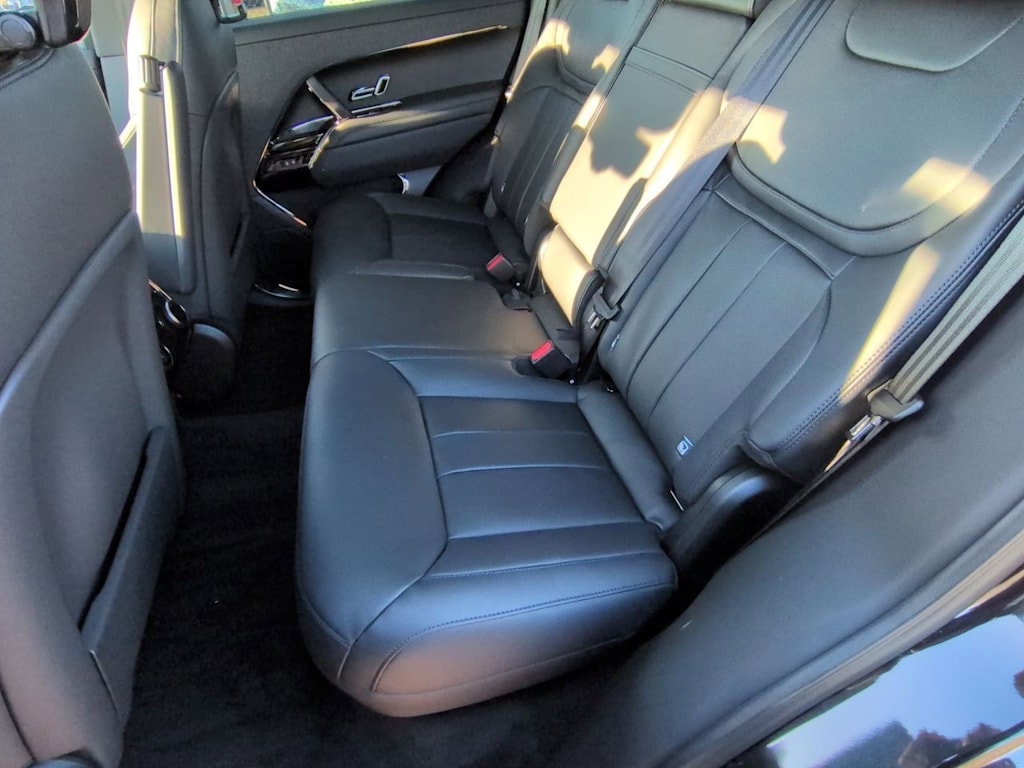 Thumbnail: 2026 Land Rover Range Rover Sport - 26