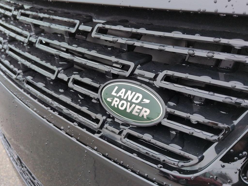 Thumbnail: 2026 Land Rover Range Rover Sport - 7