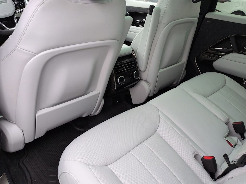 Thumbnail: 2026 Land Rover Range Rover Sport - 13