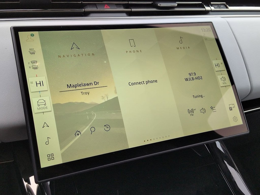 Thumbnail: 2026 Land Rover Range Rover Sport - 15