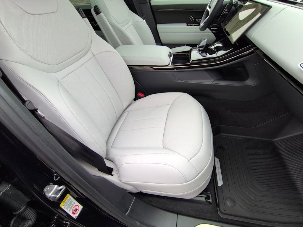 Thumbnail: 2026 Land Rover Range Rover Sport - 12