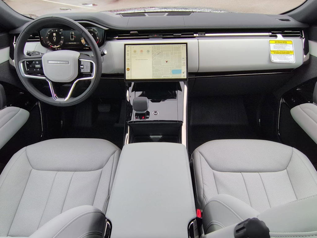 Thumbnail: 2026 Land Rover Range Rover Sport - 10