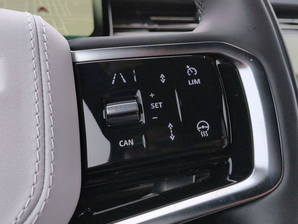 Thumbnail: 2026 Land Rover Range Rover Sport - 30