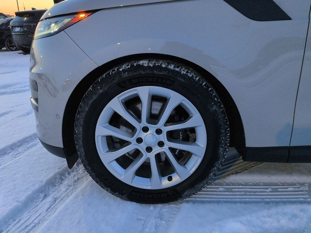 Thumbnail: 2024 Land Rover Range Rover Sport - 8