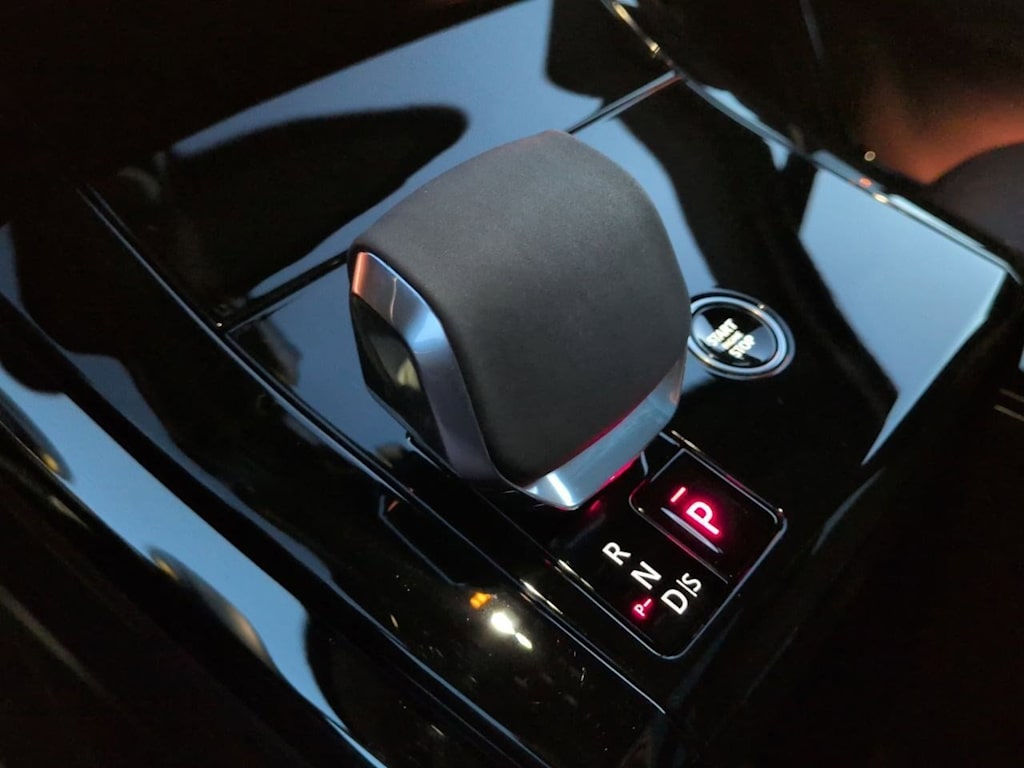 Thumbnail: 2024 Land Rover Range Rover Sport - 18