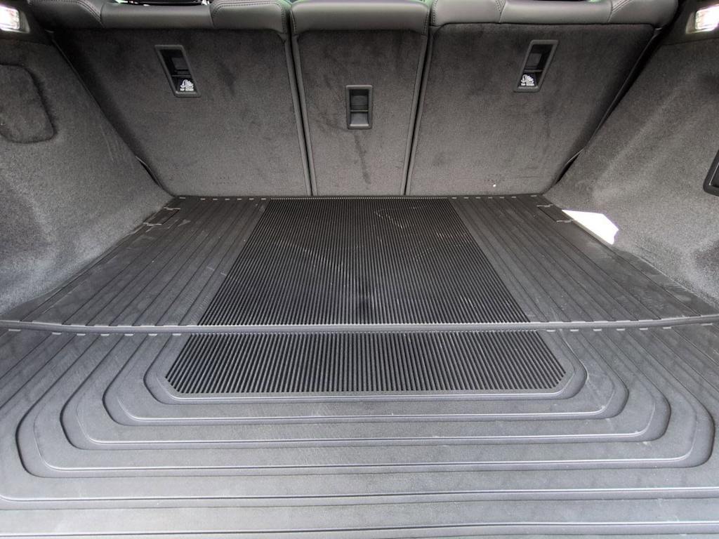 Thumbnail: 2026 Land Rover Range Rover Sport - 17