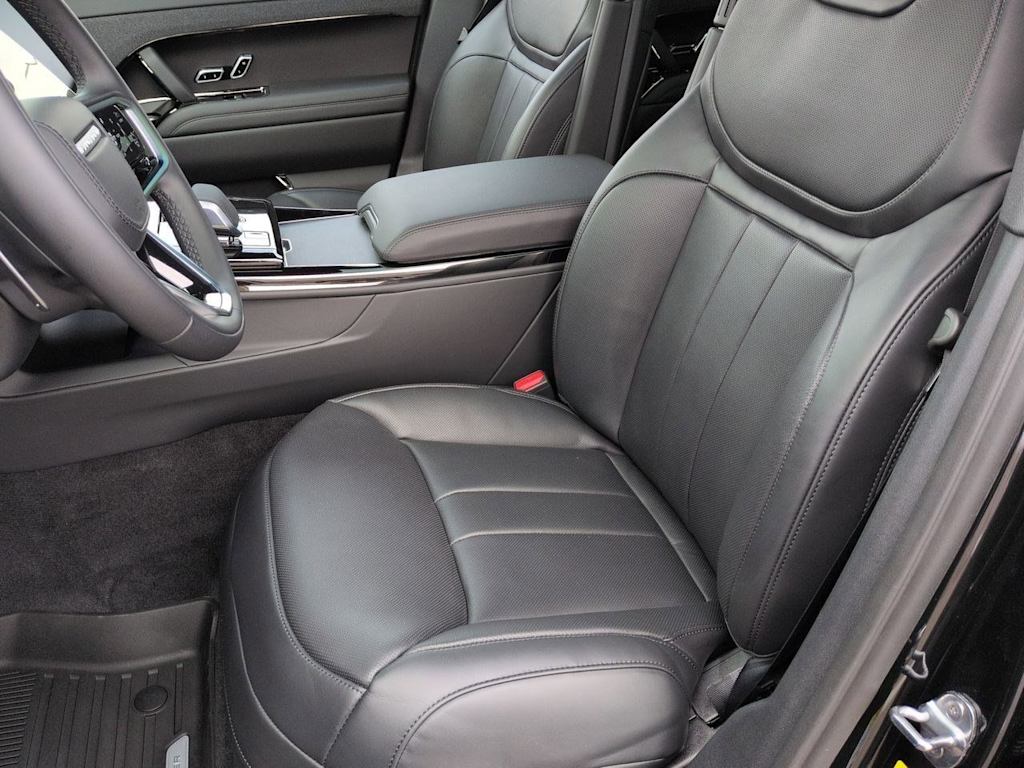 Thumbnail: 2026 Land Rover Range Rover Sport - 11