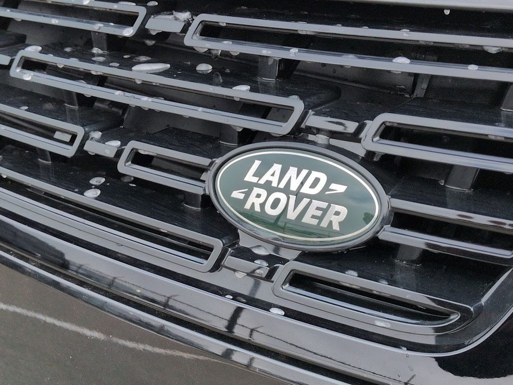 Thumbnail: 2026 Land Rover Range Rover Sport - 7