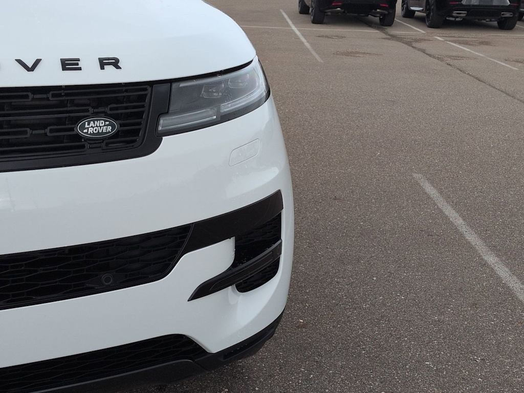 Thumbnail: 2026 Land Rover Range Rover Sport - 21