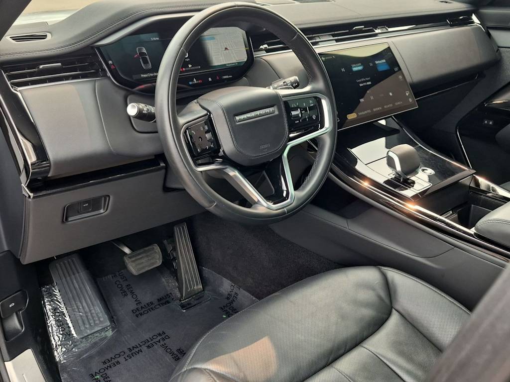 Thumbnail: 2025 Land Rover Range Rover Sport - 2