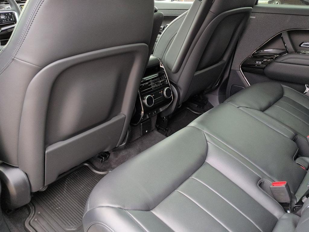 Thumbnail: 2026 Land Rover Range Rover Sport - 13