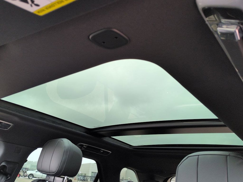 Thumbnail: 2026 Land Rover Range Rover Sport - 27