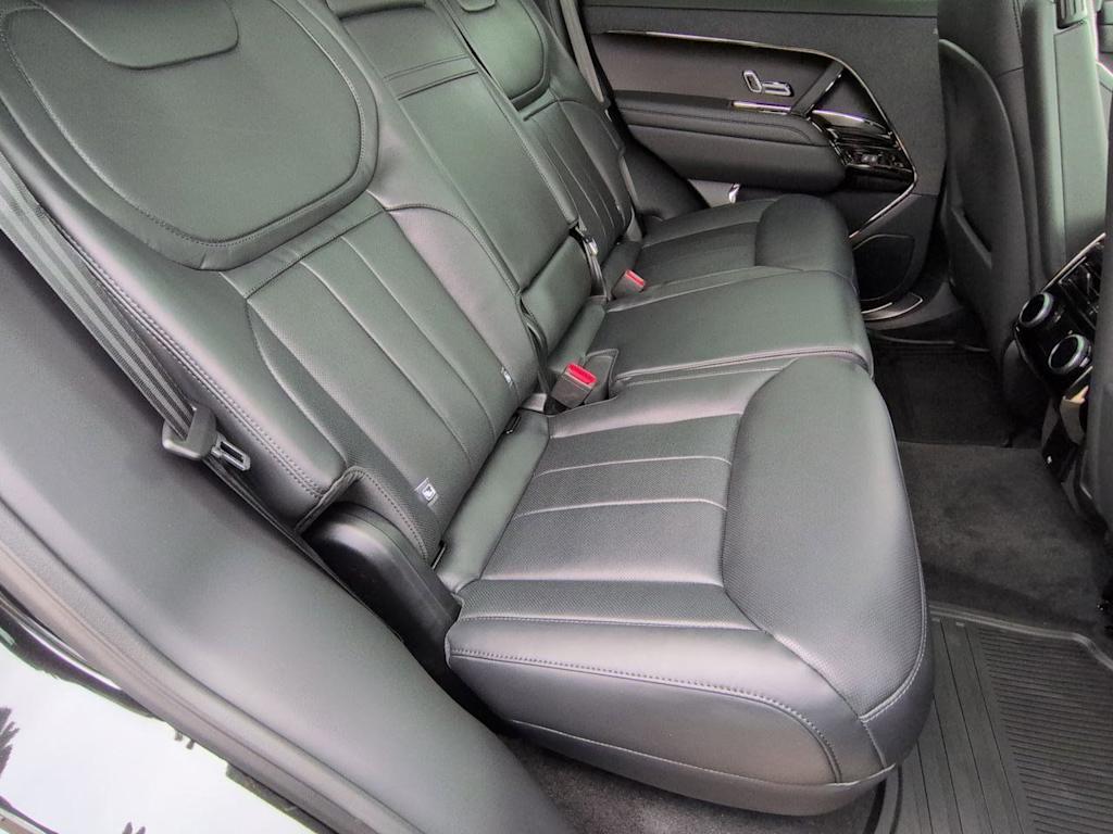 Thumbnail: 2026 Land Rover Range Rover Sport - 29