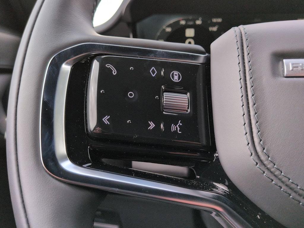 Thumbnail: 2026 Land Rover Range Rover Sport - 31