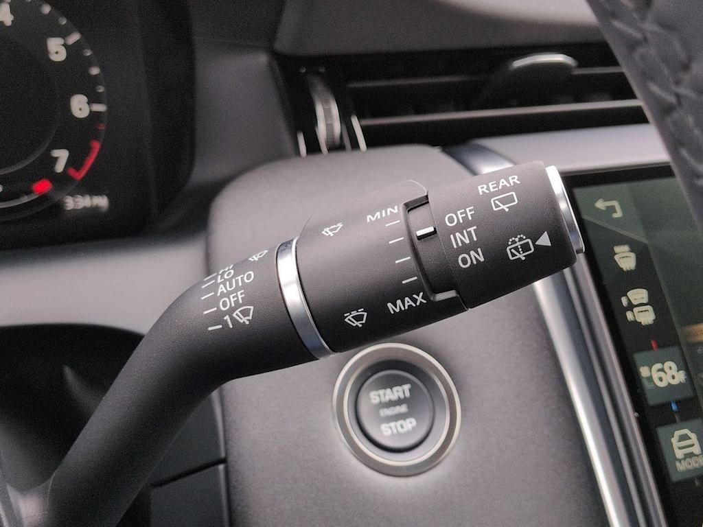 Thumbnail: 2025 Land Rover Discovery Sport - 31