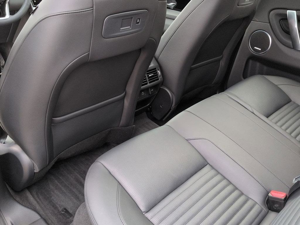 Thumbnail: 2025 Land Rover Discovery Sport - 13