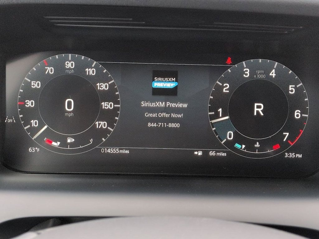 Thumbnail: 2025 Land Rover Discovery Sport - 16