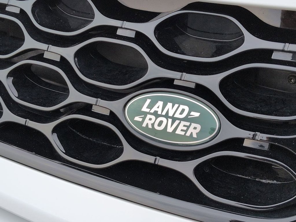 Thumbnail: 2025 Land Rover Discovery Sport - 7