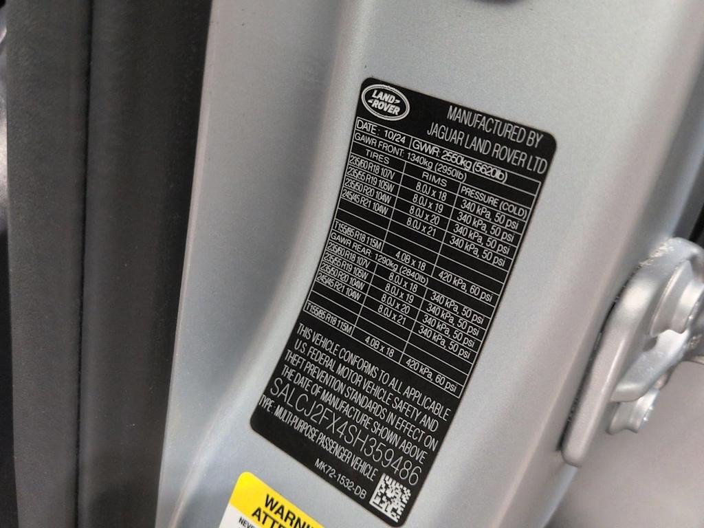 Thumbnail: 2025 Land Rover Discovery Sport - 37