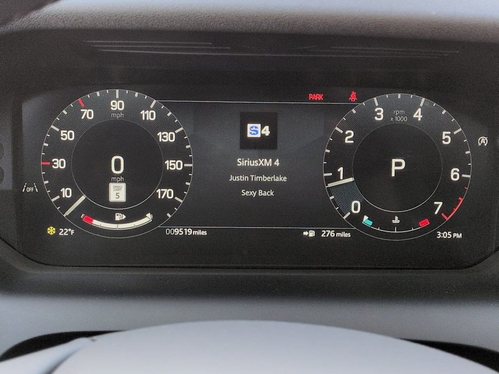 Thumbnail: 2025 Land Rover Discovery Sport - 16