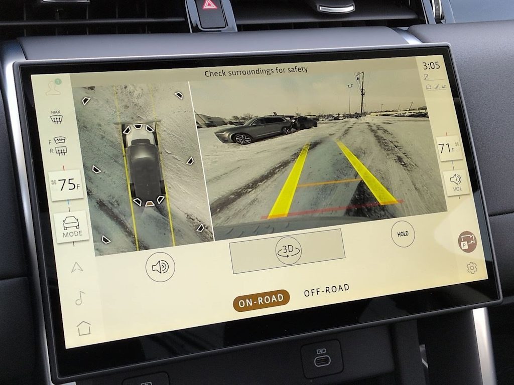 Thumbnail: 2025 Land Rover Discovery Sport - 15