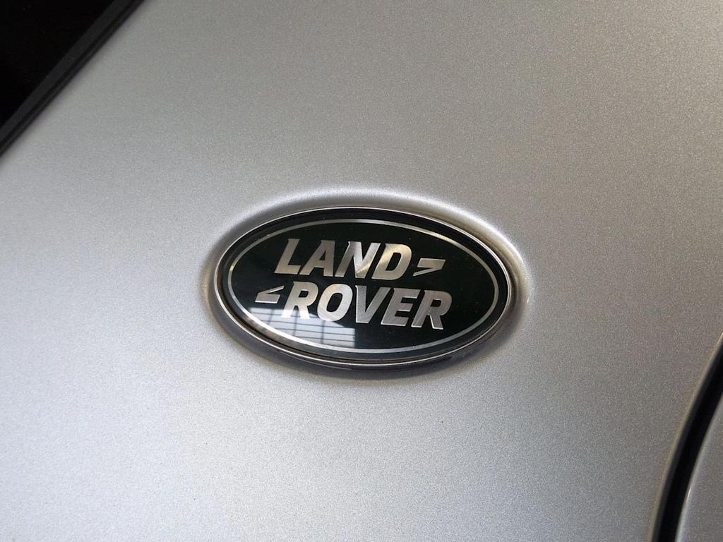 Thumbnail: 2025 Land Rover Discovery Sport - 23