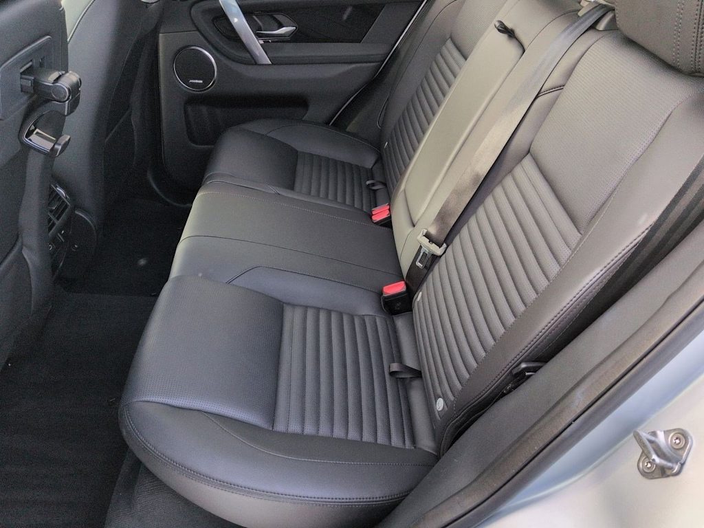 Thumbnail: 2025 Land Rover Discovery Sport - 13