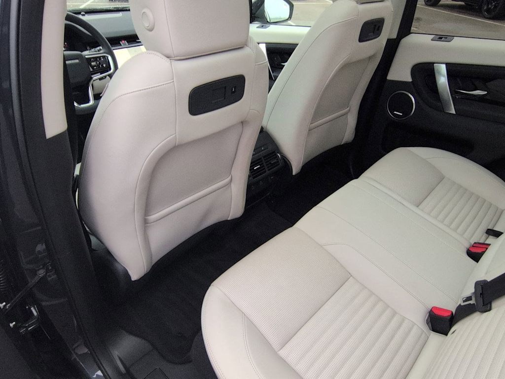 Thumbnail: 2025 Land Rover Discovery Sport - 13