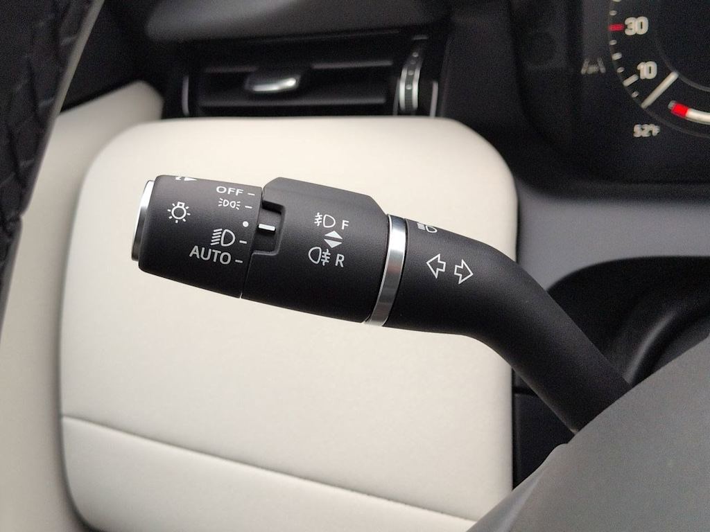 Thumbnail: 2025 Land Rover Discovery Sport - 33