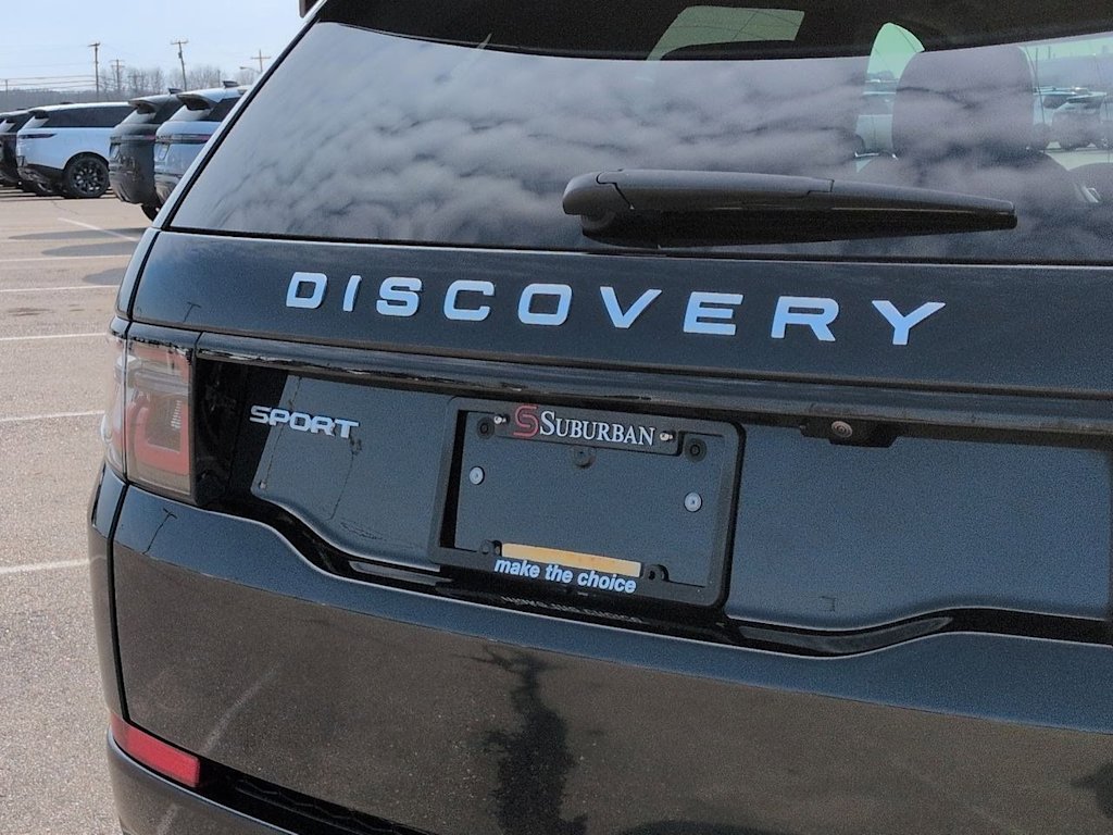 Thumbnail: 2025 Land Rover Discovery Sport - 25
