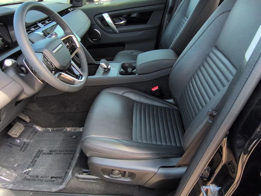 Thumbnail: 2025 Land Rover Discovery Sport - 10