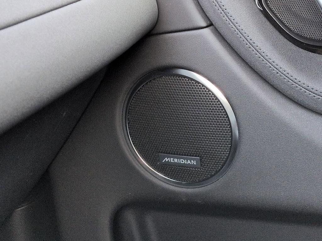 Thumbnail: 2025 Land Rover Discovery Sport - 35