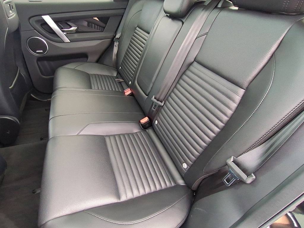 Thumbnail: 2025 Land Rover Discovery Sport - 26