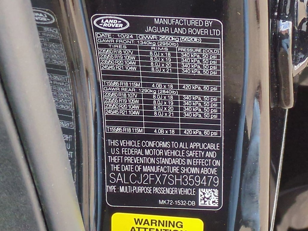 Thumbnail: 2025 Land Rover Discovery Sport - 18