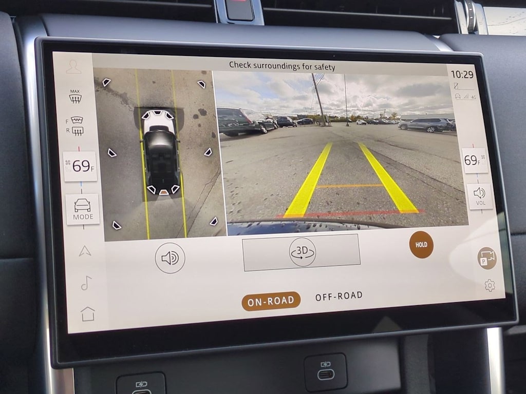 Thumbnail: 2025 Land Rover Discovery Sport - 34